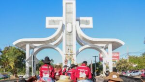 Tudo começou em 1840, quando um casal encontrou um medalhão 10 curiosidades sobre a Festa de Trindade, a maior romaria do Centro-Oeste