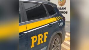 PRF prende homem por importunação sexual dentro de ônibus em Goiás