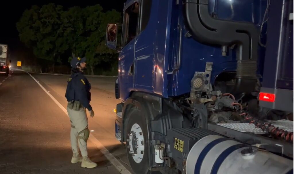 Motorista de caminhão é preso em Porangatu após dirigir sob efeito de cocaína