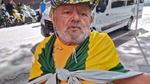 Sósia de Lula é assediado por bolsonaristas na avenida Paulista; vídeo Vereador Célio de Morais abraça as ideologias da direita e esquerda